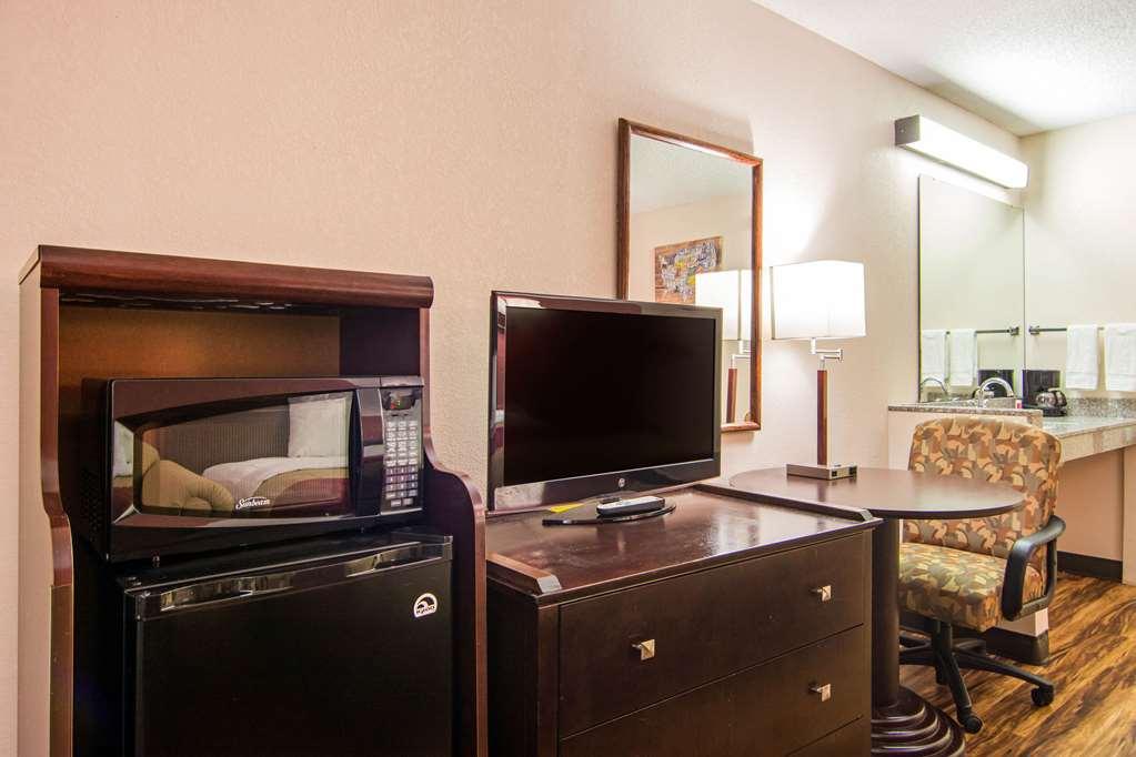 Econo Lodge Madison Værelse billede