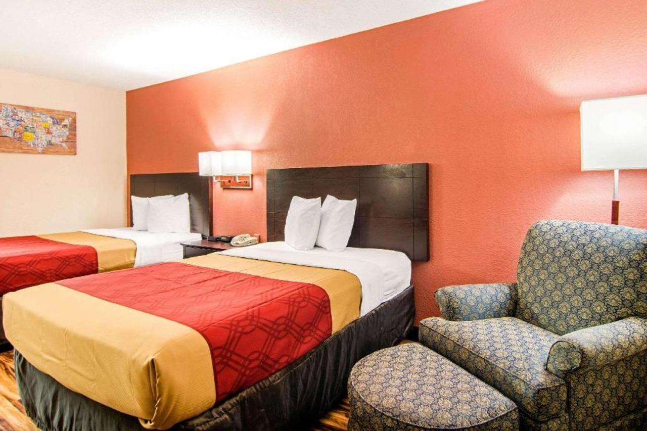 Econo Lodge Madison Eksteriør billede