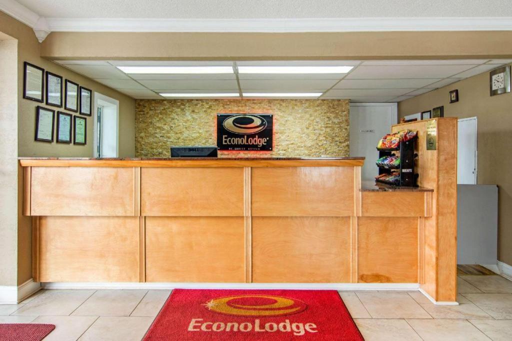 Econo Lodge Madison Eksteriør billede